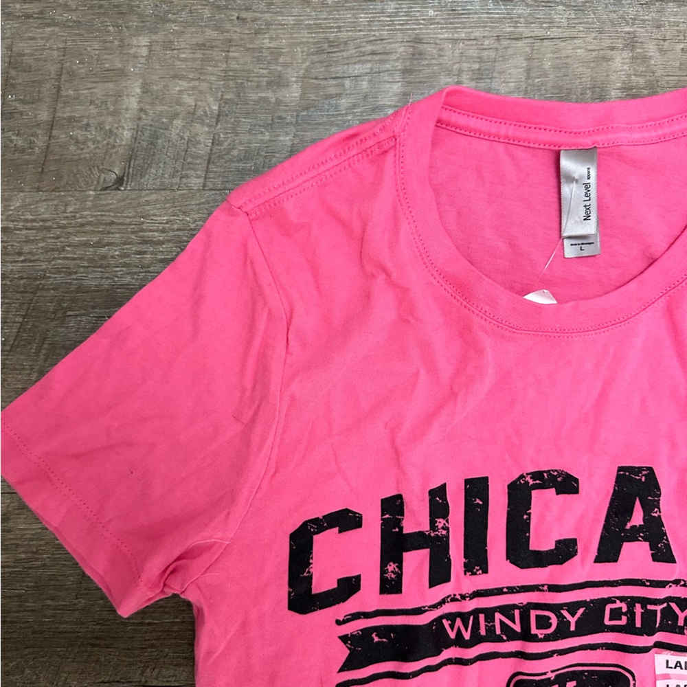 Women’s Short Sleeve Chicago Scoop Neck Hot Pink & Black T-Shirt - Size Large - Picture 6 of 6
